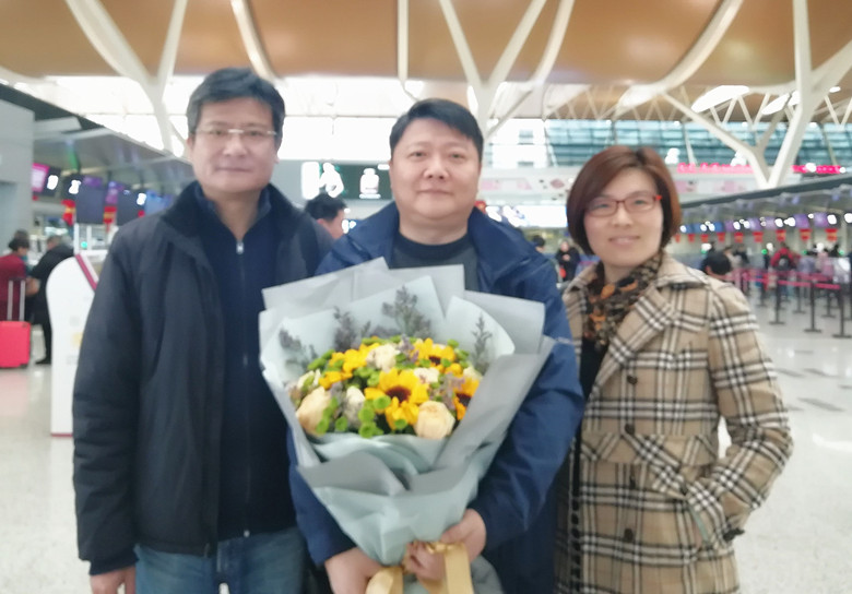 C:\Users\dell\Desktop\欢送副院长张嗣博同志赴青海_副本.jpg