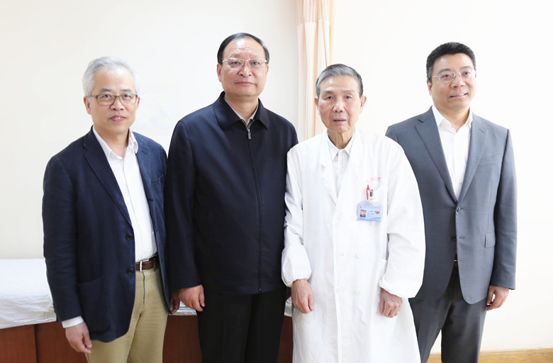 C:\Users\dell\Desktop\20180502 王国强部长慰问我院国医大师刘嘉湘教授\合影_副本.jpg C:\Users\dell\Desktop\20180502 王国强部长慰问我院国医大师刘嘉湘教授\合影_副本.jpg